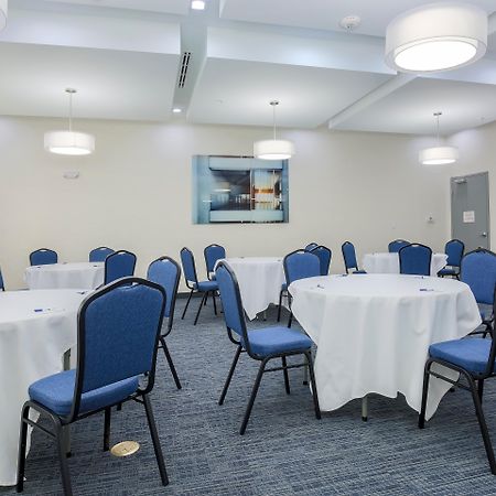 Holiday Inn Express & Suites Houston - Hobby Airport Area By Ihg Exteriör bild